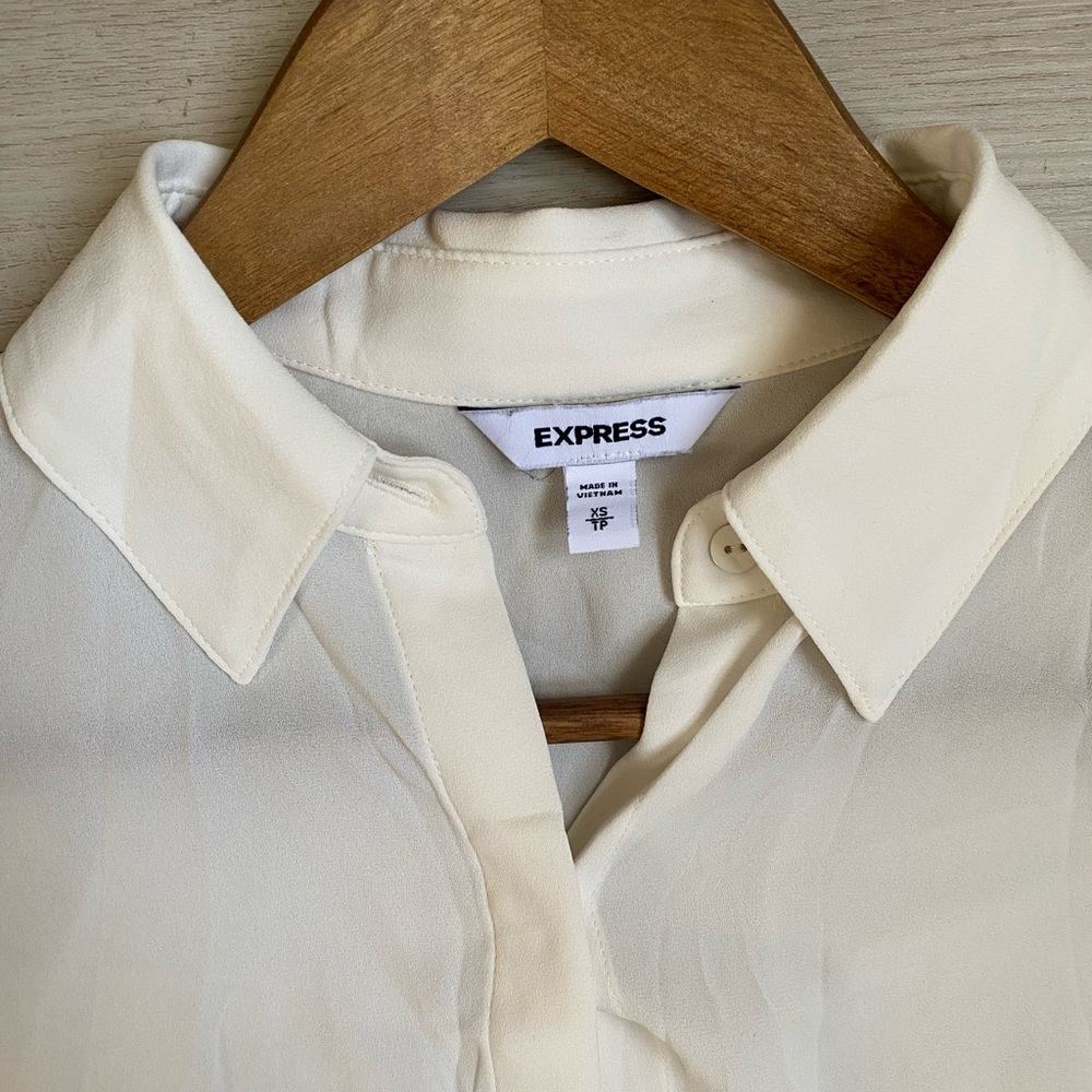 Express sheer button down - Picture 4 of 4